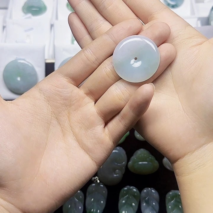 翡翠未镶嵌颈饰fc