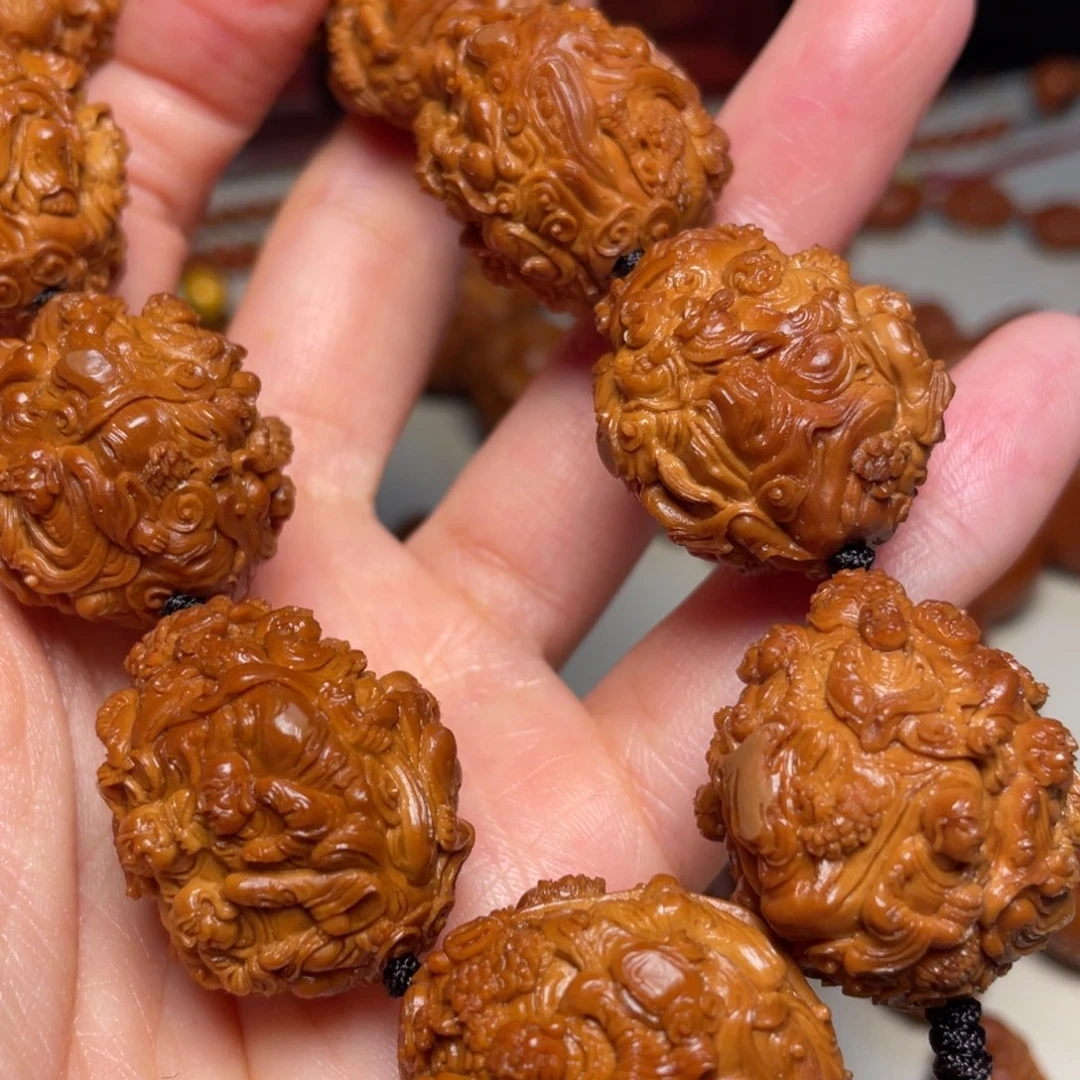 D***C橄榄枝上也没有花落