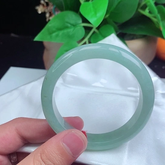翡翠手镯未镶嵌正圈034