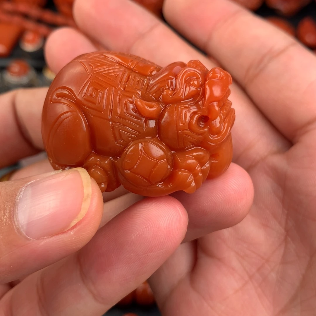 南红玛瑙貔貅吊坠未镶嵌