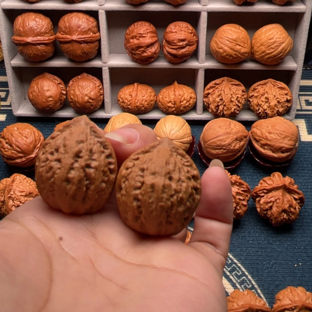 把件文玩核桃鸡心