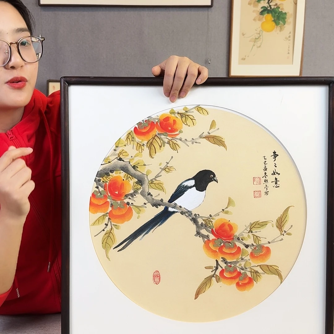 国画手绘带框尺寸： 53*53