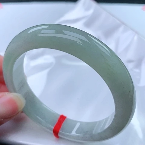 翡翠手镯未镶嵌63 号翡翠手镯