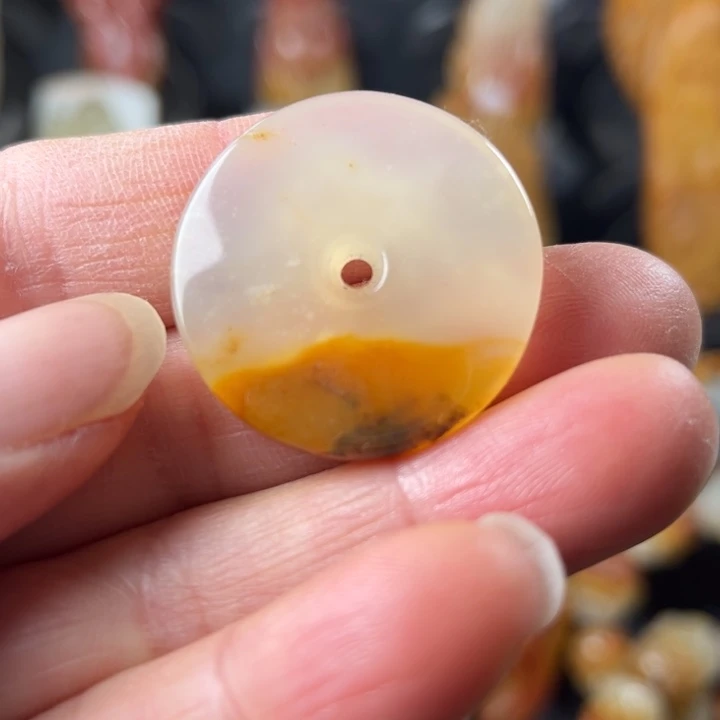 石英质玉（黄龙玉）未镶嵌手链