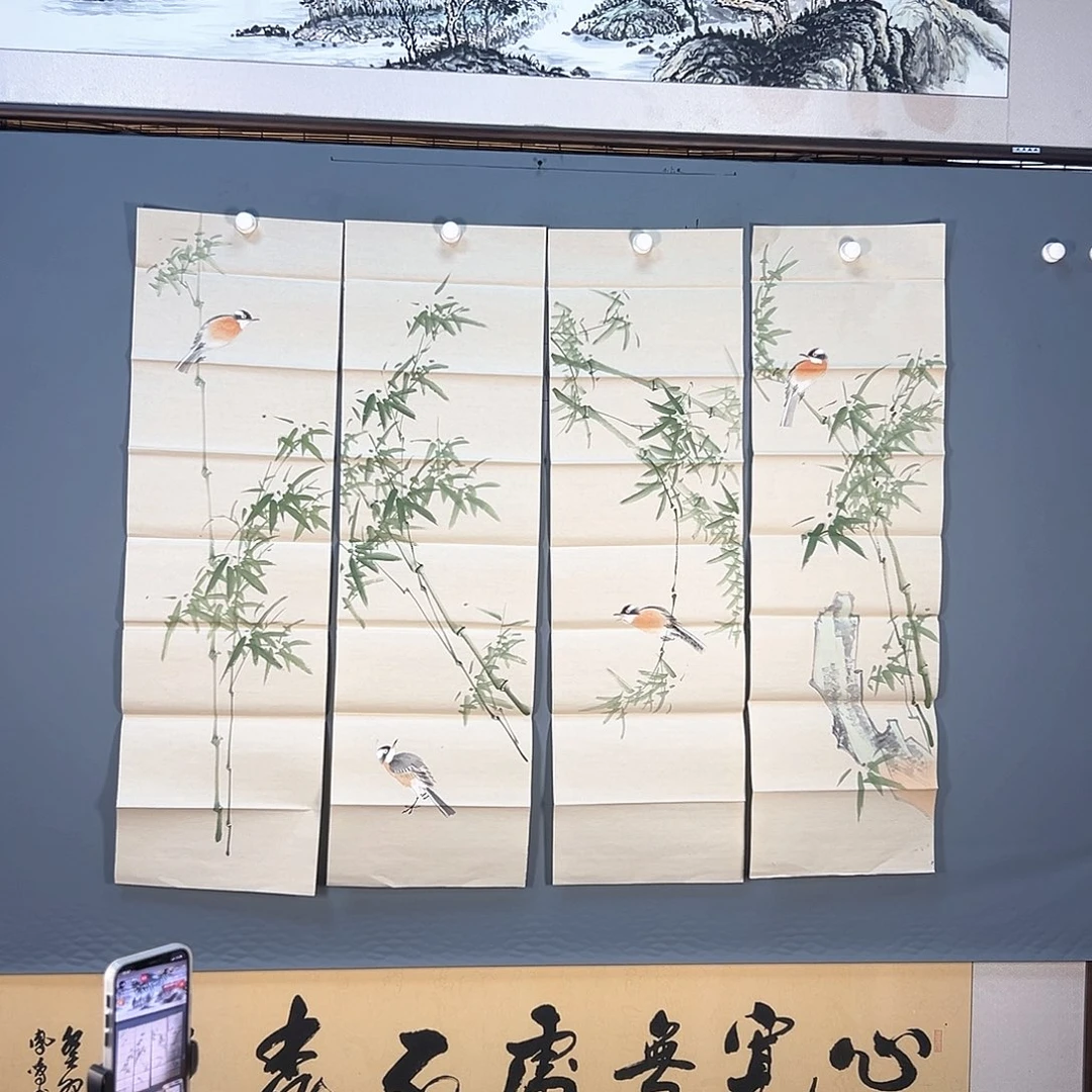 国画703 花鸟和蝴蝶在这里生活