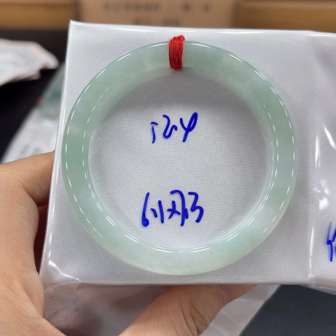 未镶嵌手镯翡翠翡翠