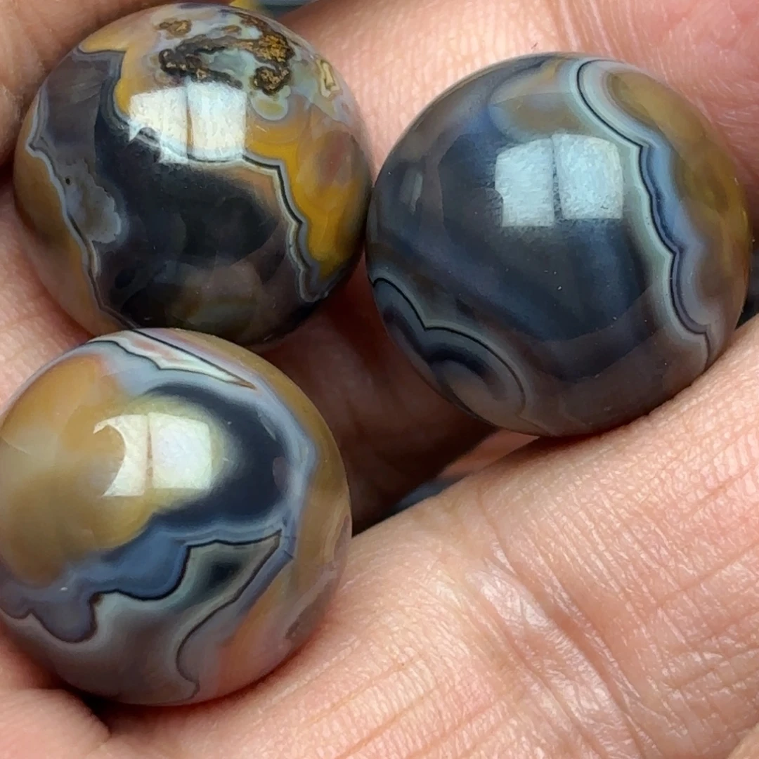 刀***风玛瑙/玉髓未镶嵌玛瑙