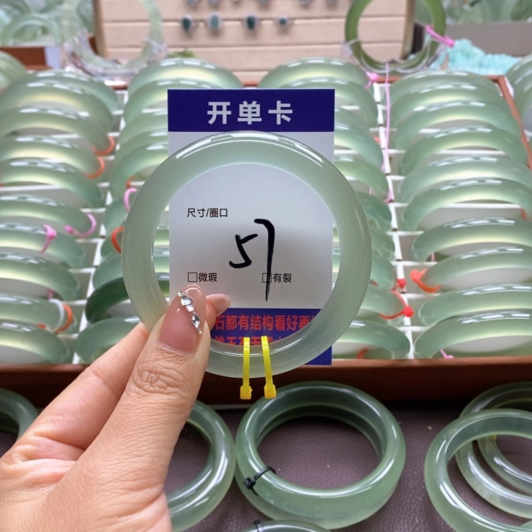 岫玉未镶嵌手镯毛***?