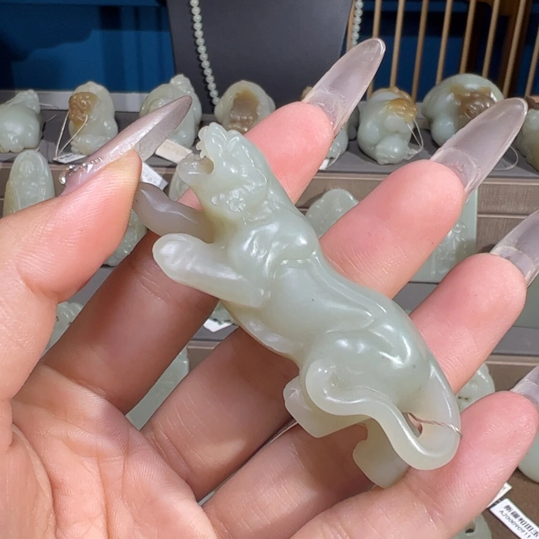 和田玉（糖玉）未镶嵌颈饰