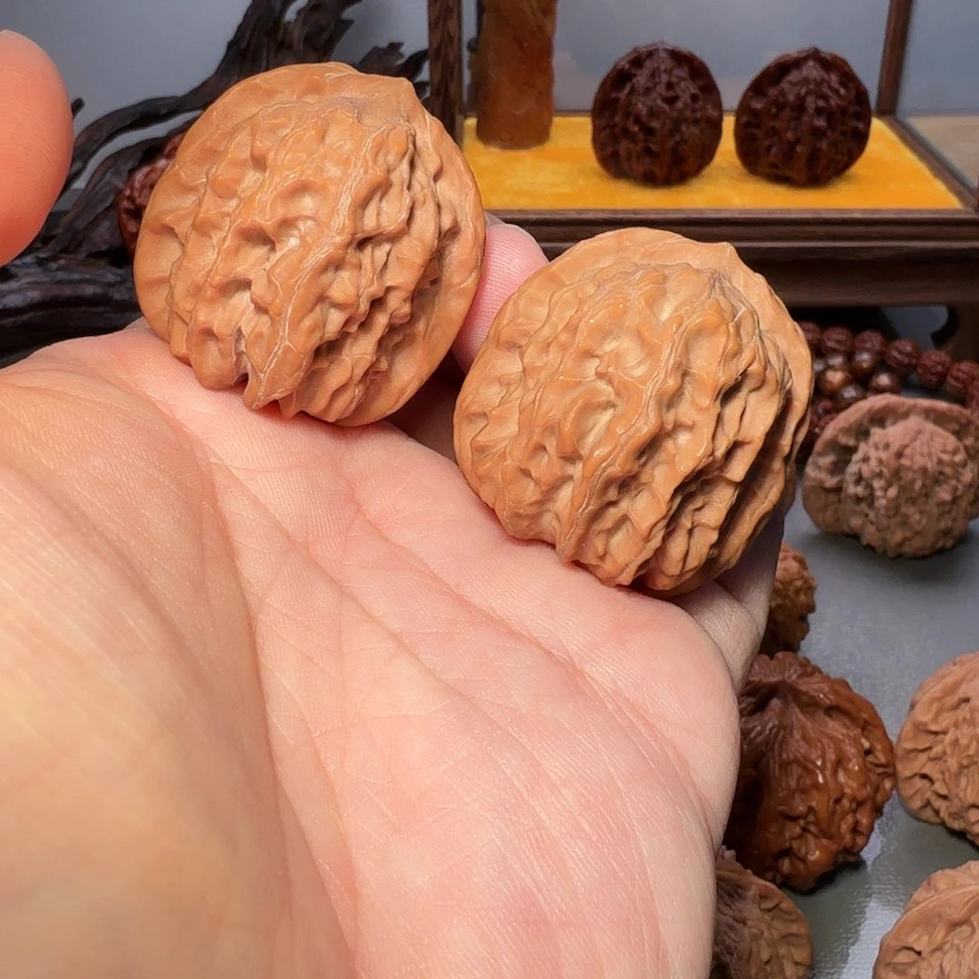 文玩核桃把件35.5尺寸蓟县清水石