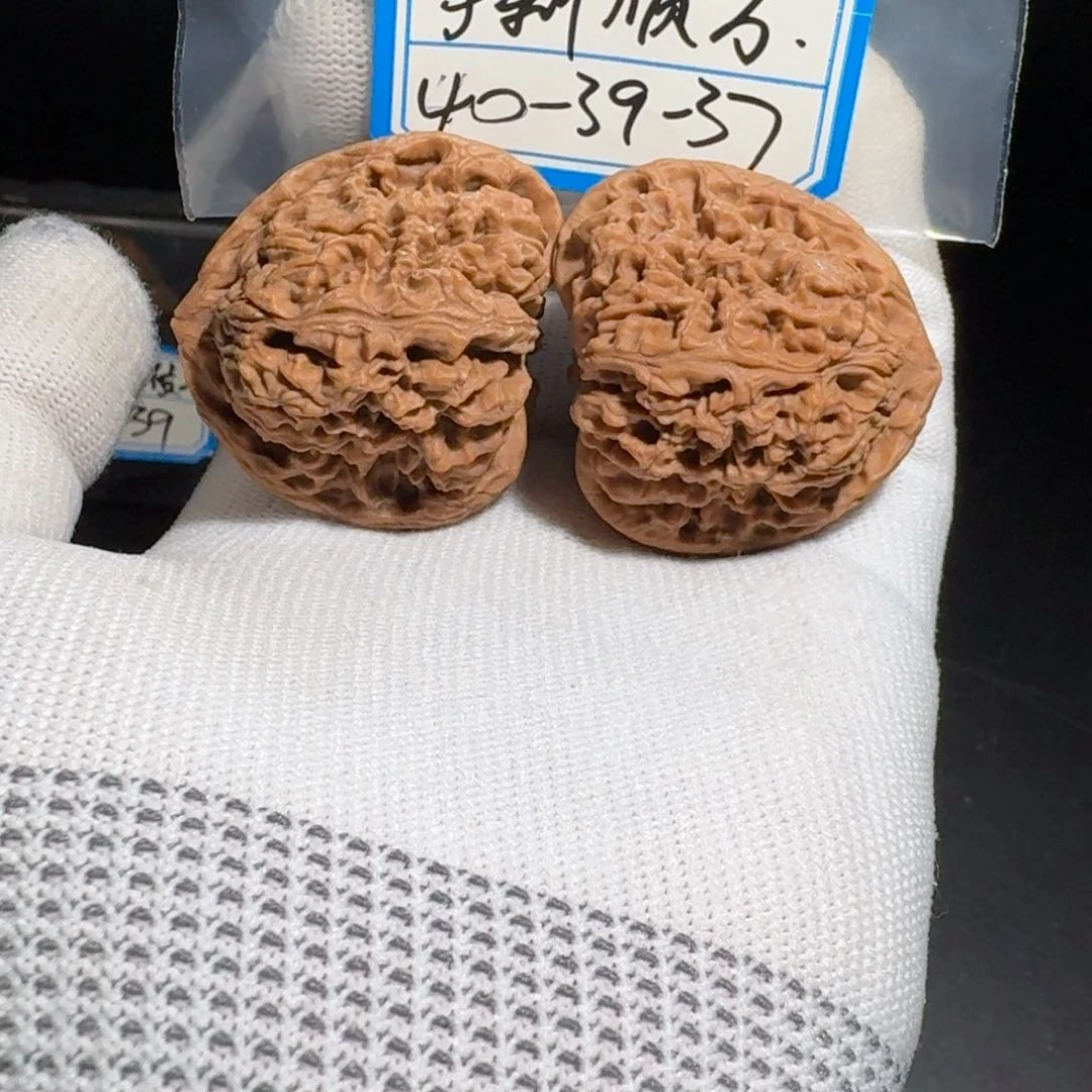 文玩核桃把件9号万字矮三角对歪