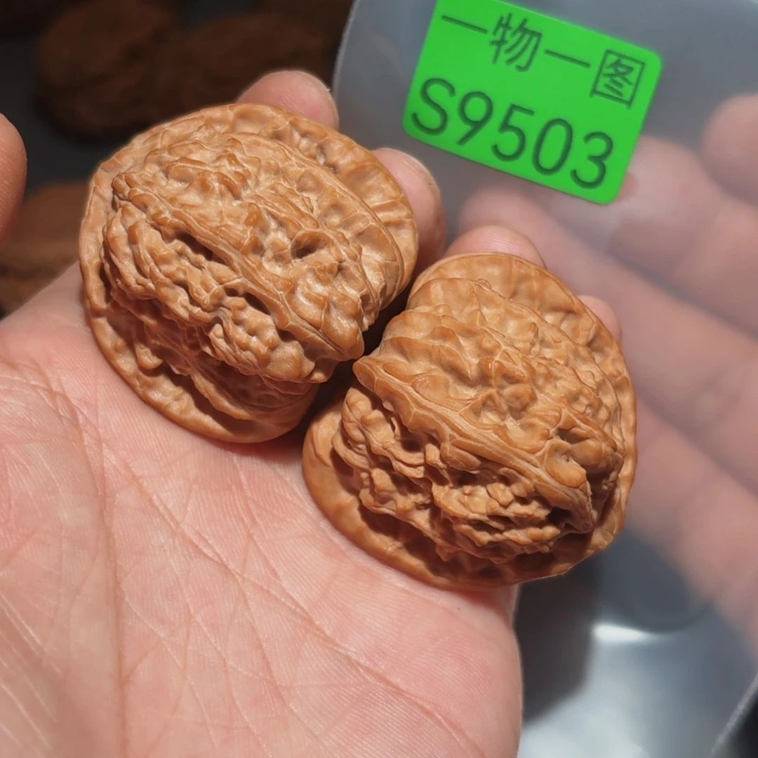 把件文玩核桃三角白