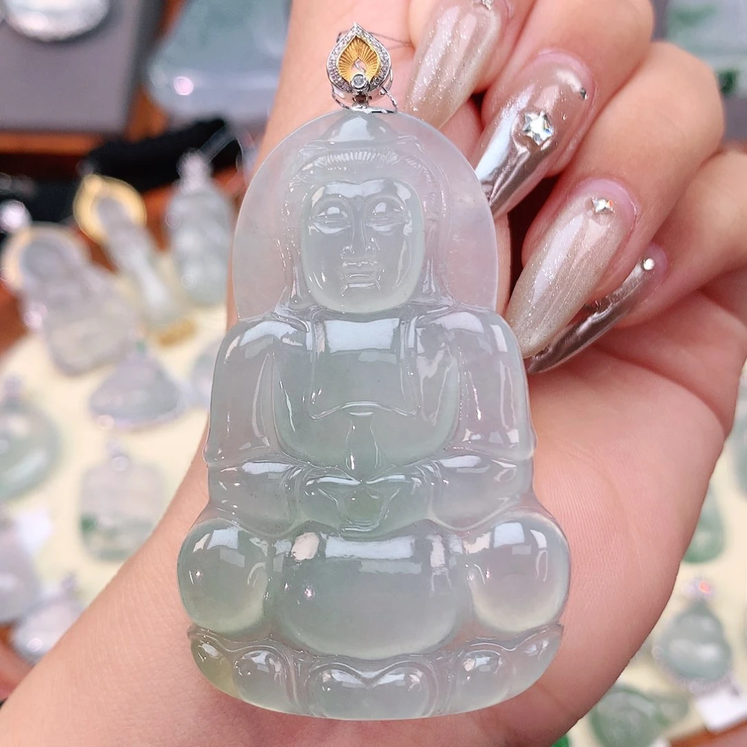 翡翠挂件18K金镶嵌观音