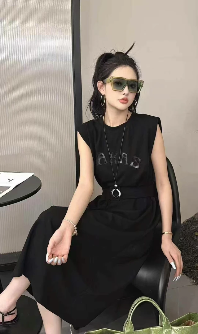 遮肉百搭休闲T裙显瘦减龄高级感小众后妈裙甜美可爱风格衣服