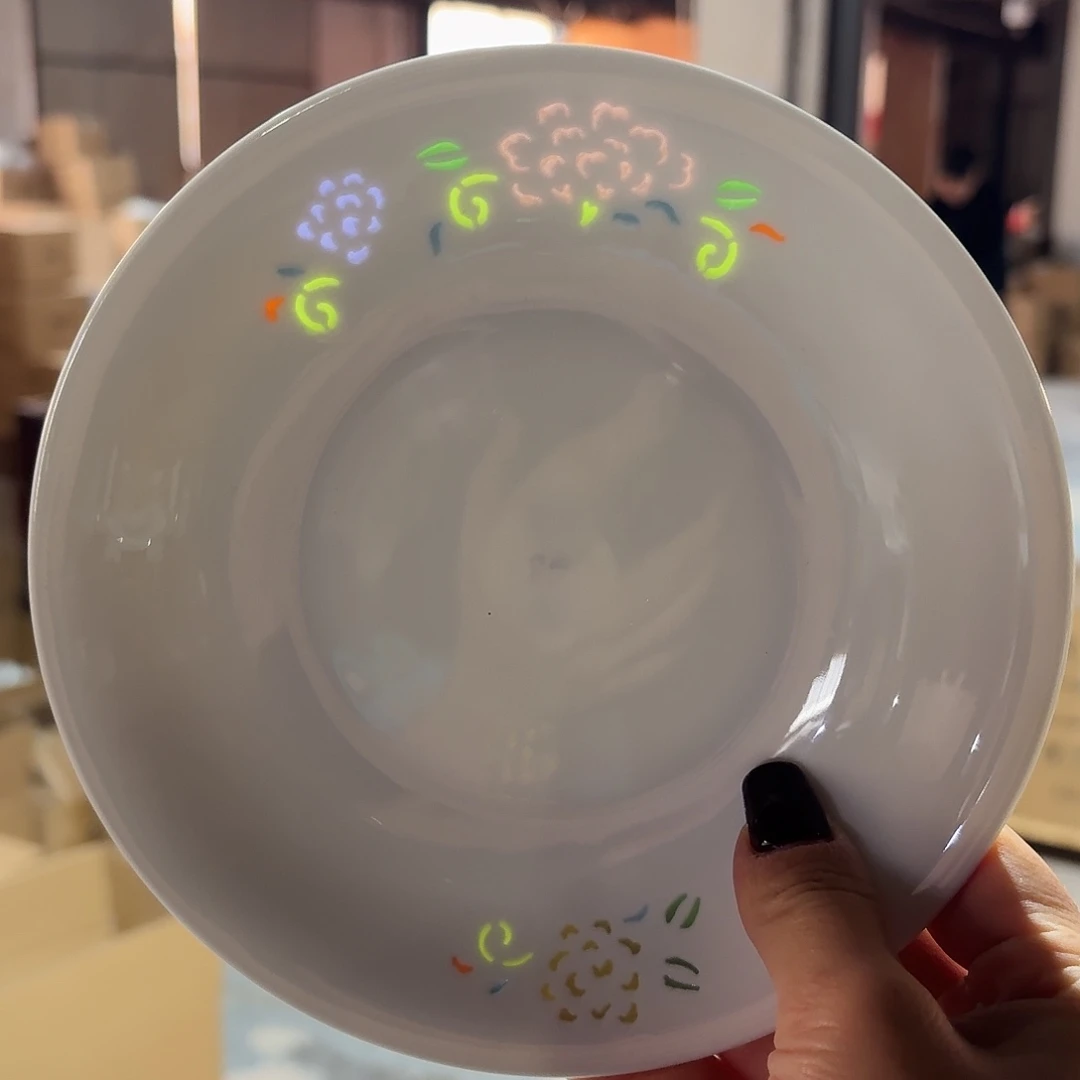 白瓷景德镇6英寸骨碟七彩花弄影两个微瑕