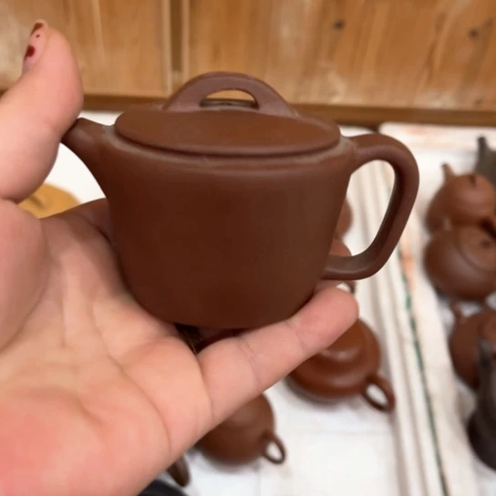 紫砂茶壶杰瑕疵………………瑕疵