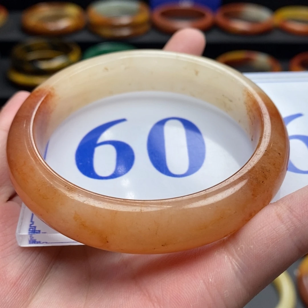 石英质玉（黄龙玉）手镯未镶嵌