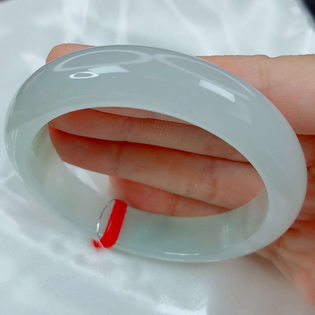 翡翠未镶嵌手镯53.6正圈，化胶底，起光，强推，包容入