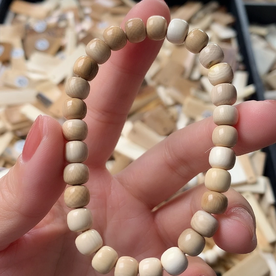 泥塑不打孔联系客服