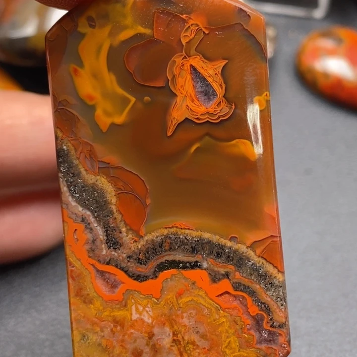 玛瑙/玉髓颈饰未镶嵌纤**道