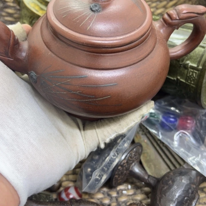 呼***格紫砂壶的制作工艺是以
