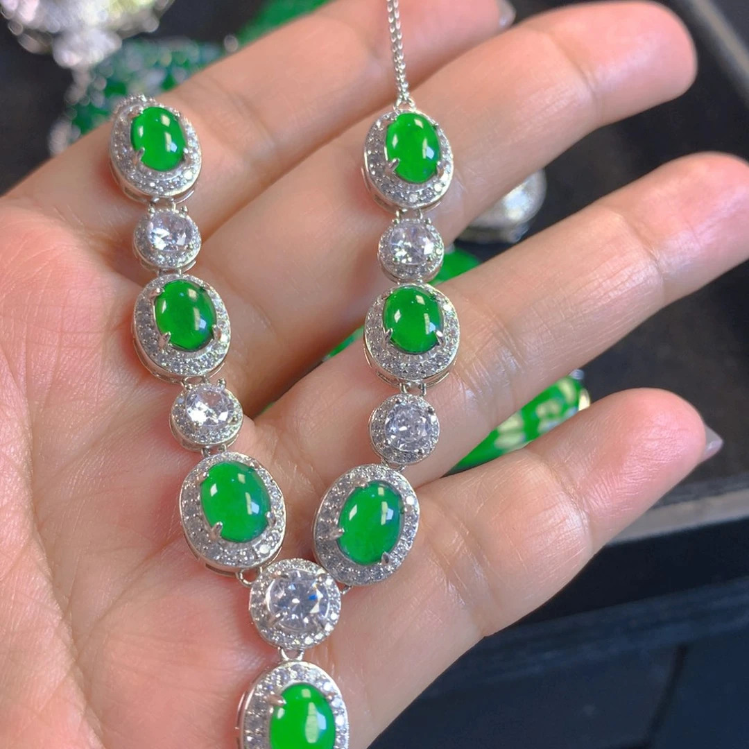 翡翠颈饰银S925镶嵌翡翠