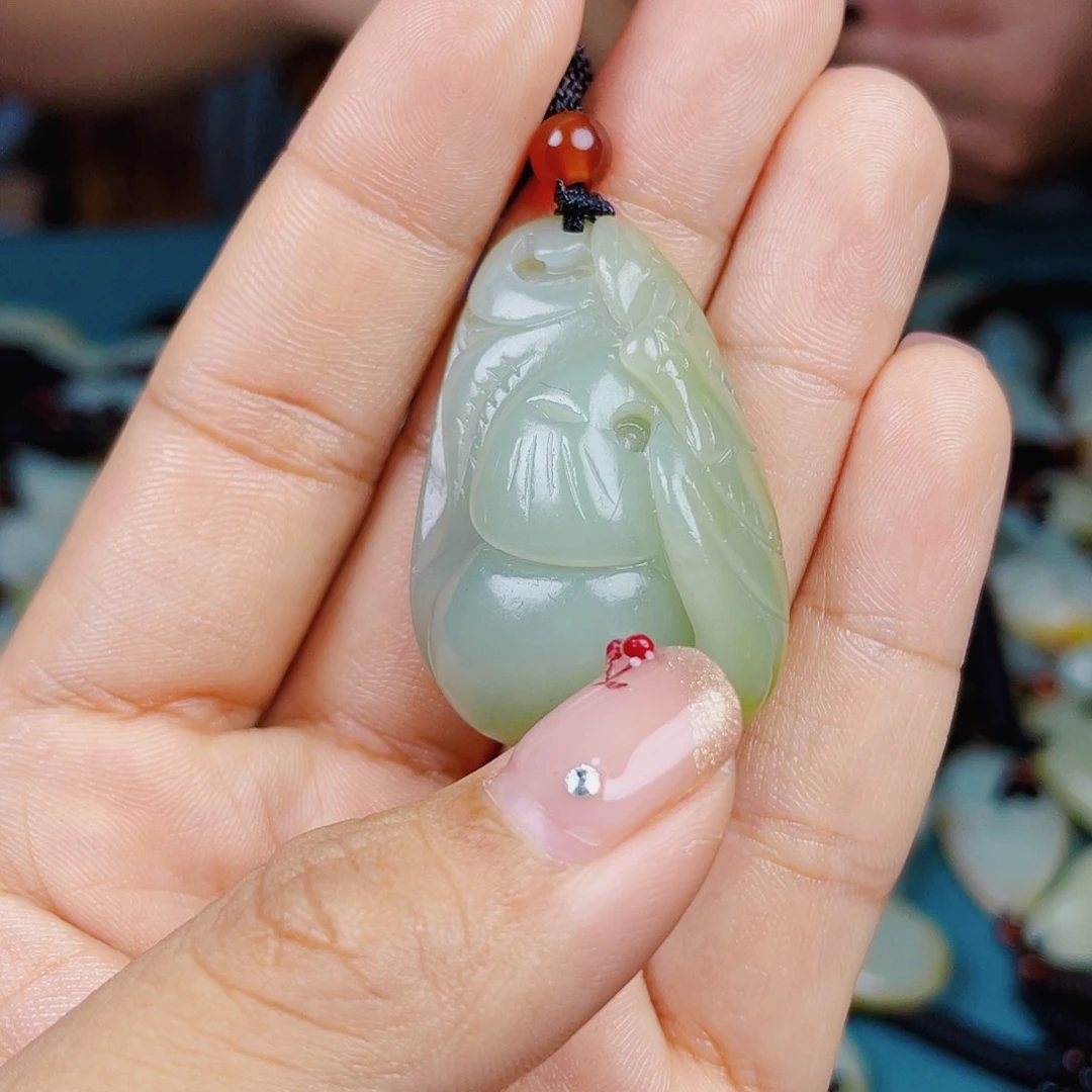 颈饰未镶嵌和田玉