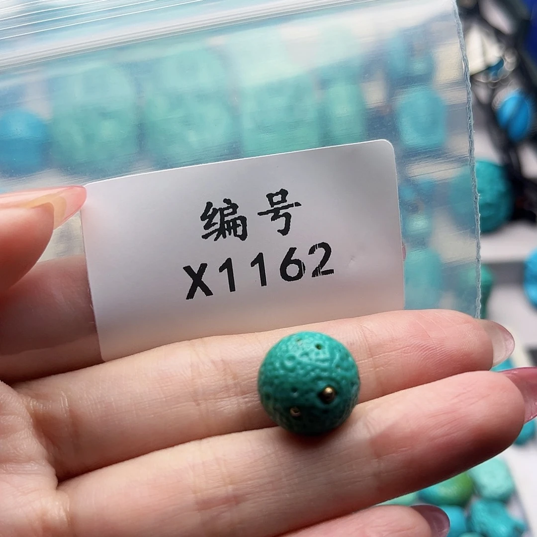 海***王绿松石未镶嵌天然原矿雕刻绿松石