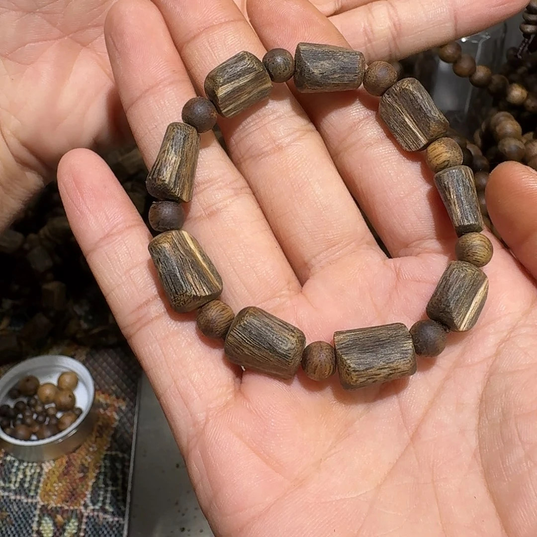 沉香碎屑沉香海南乌身老料7.6克➕