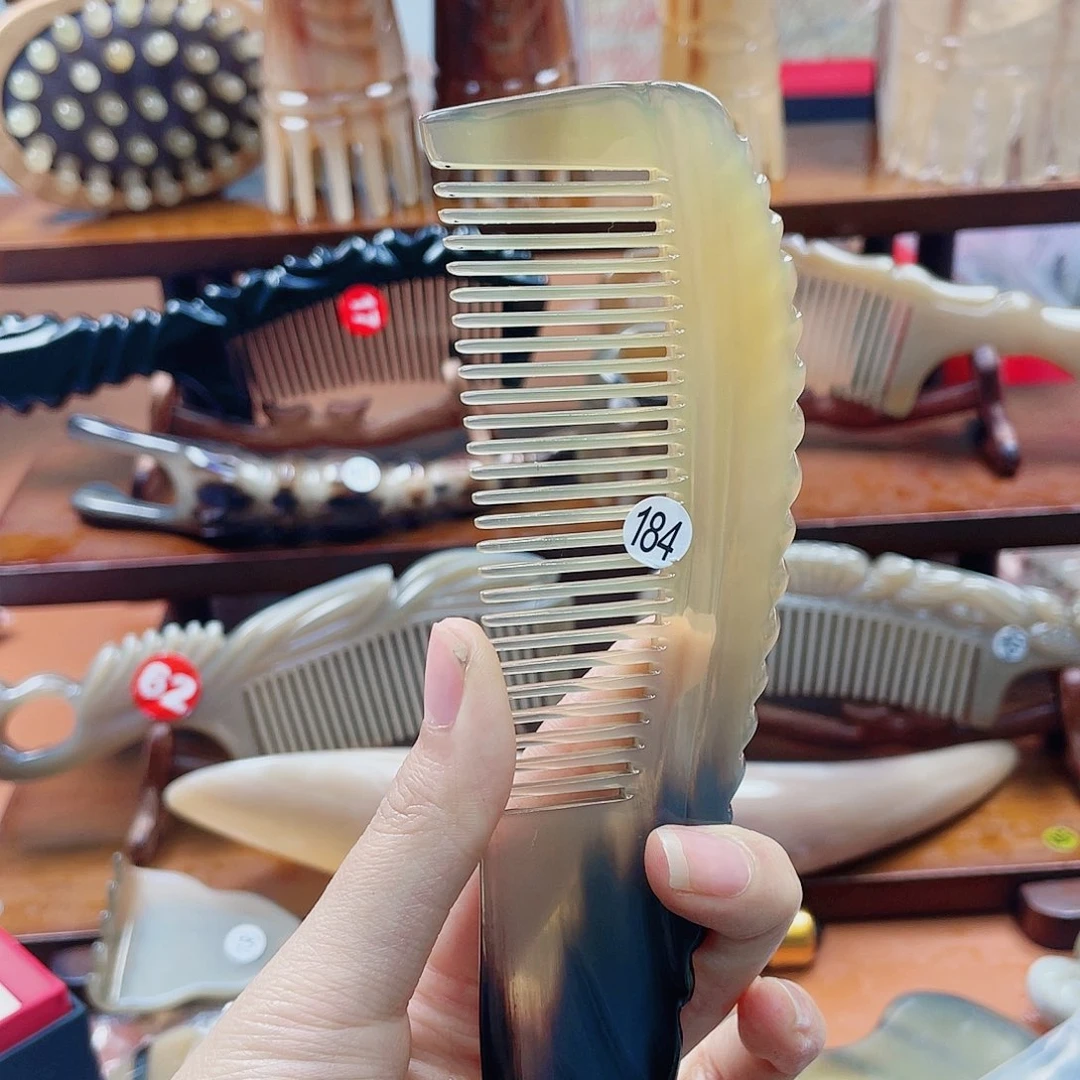 纯手工制作牛角梳184