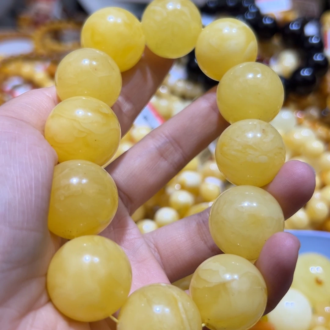 琥珀珠宝奇石未镶嵌