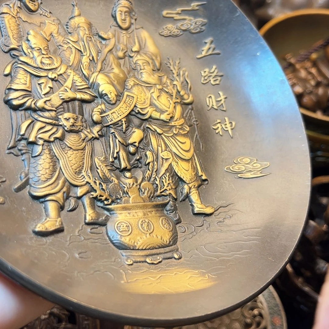精美铜器工艺品等