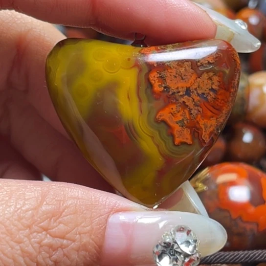 玛瑙/玉髓未镶嵌吊坠