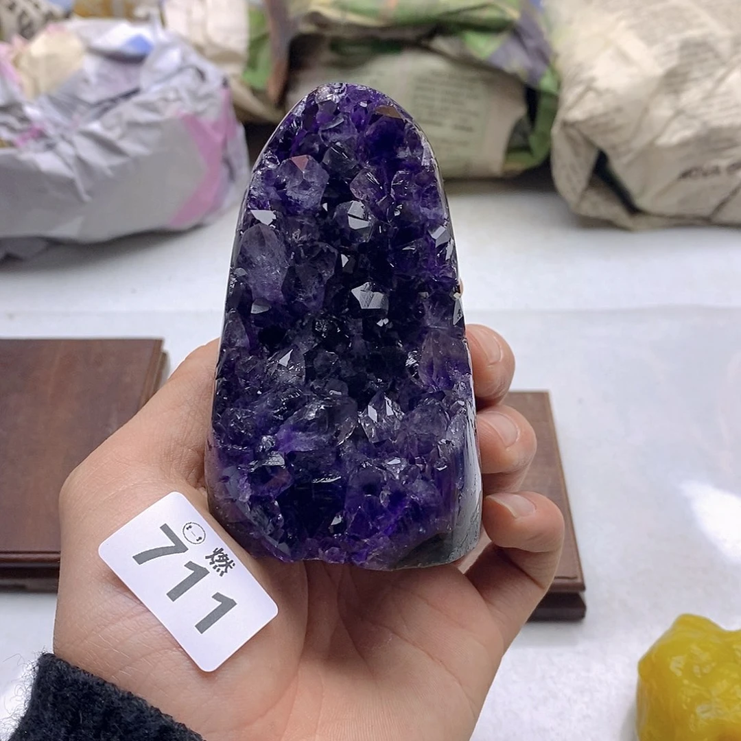 紫晶大型摆件（非配饰）未镶嵌