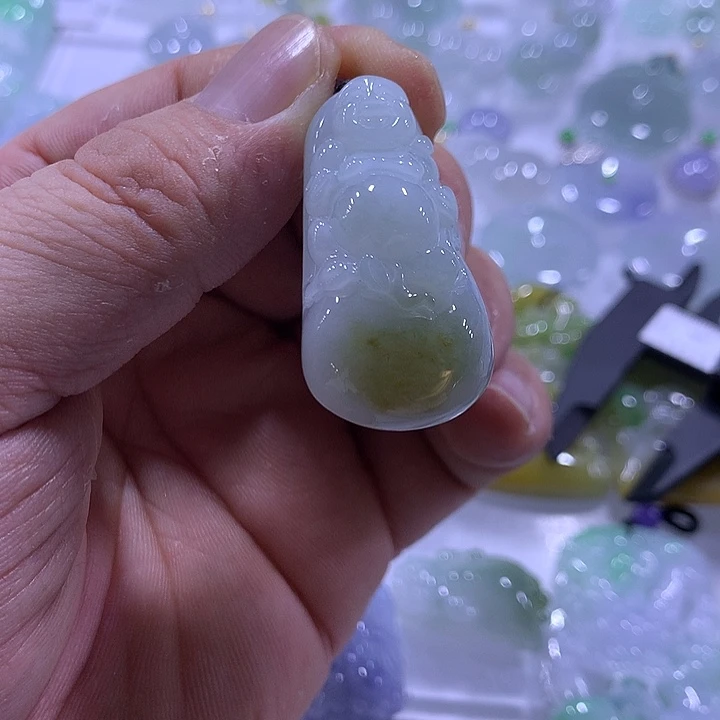 翡翠未镶嵌颈饰天然翡翠A货吊坠