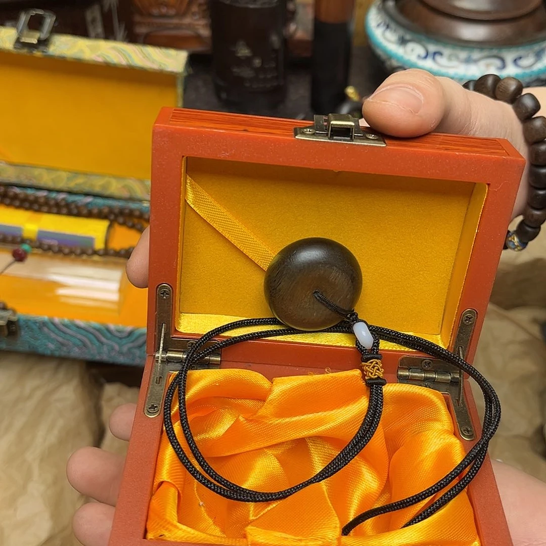 大叶紫檀（黑酸枝木类）