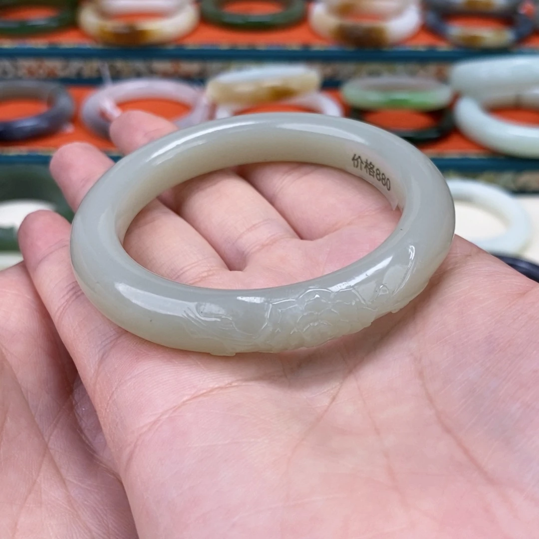 和田玉手镯56未镶嵌