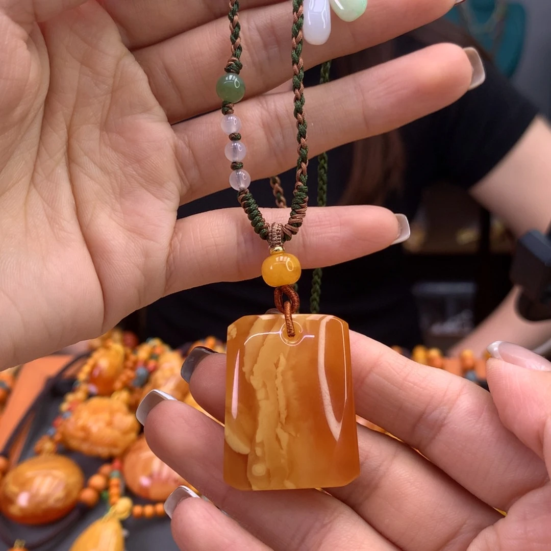 未镶嵌颈饰蜜蜡天然