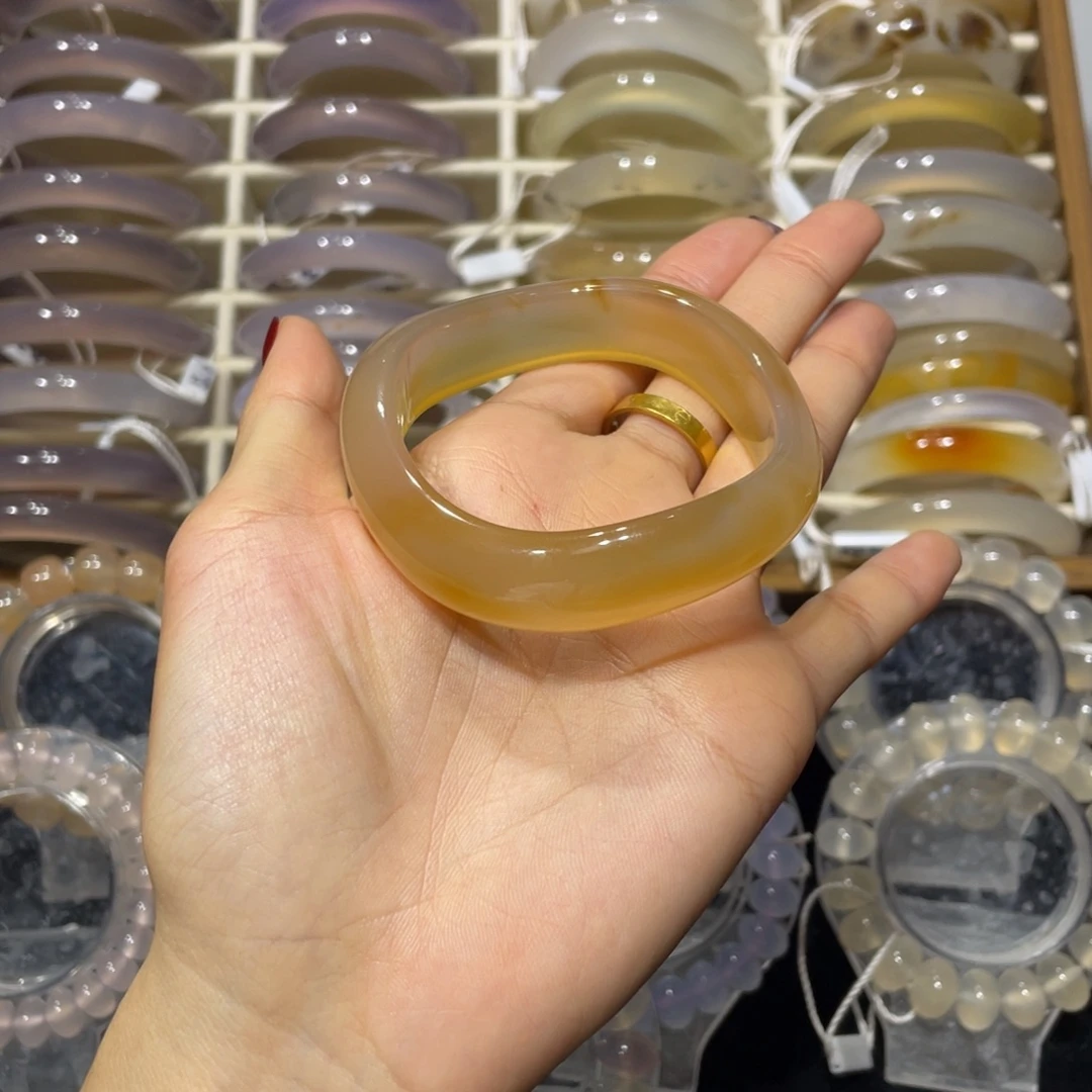 玛瑙/玉髓未镶嵌手镯