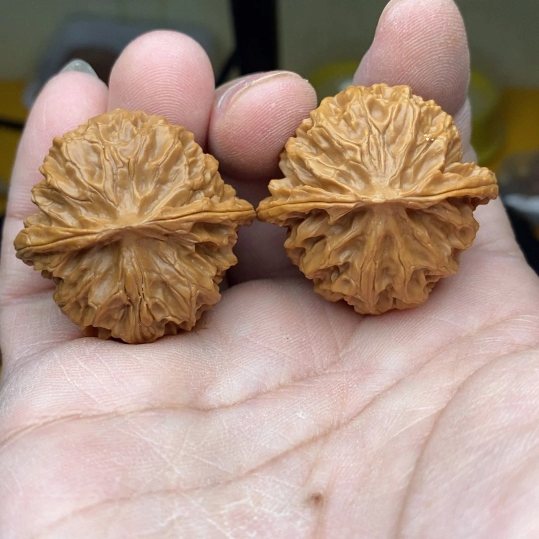 桃核把件苹果园核桃