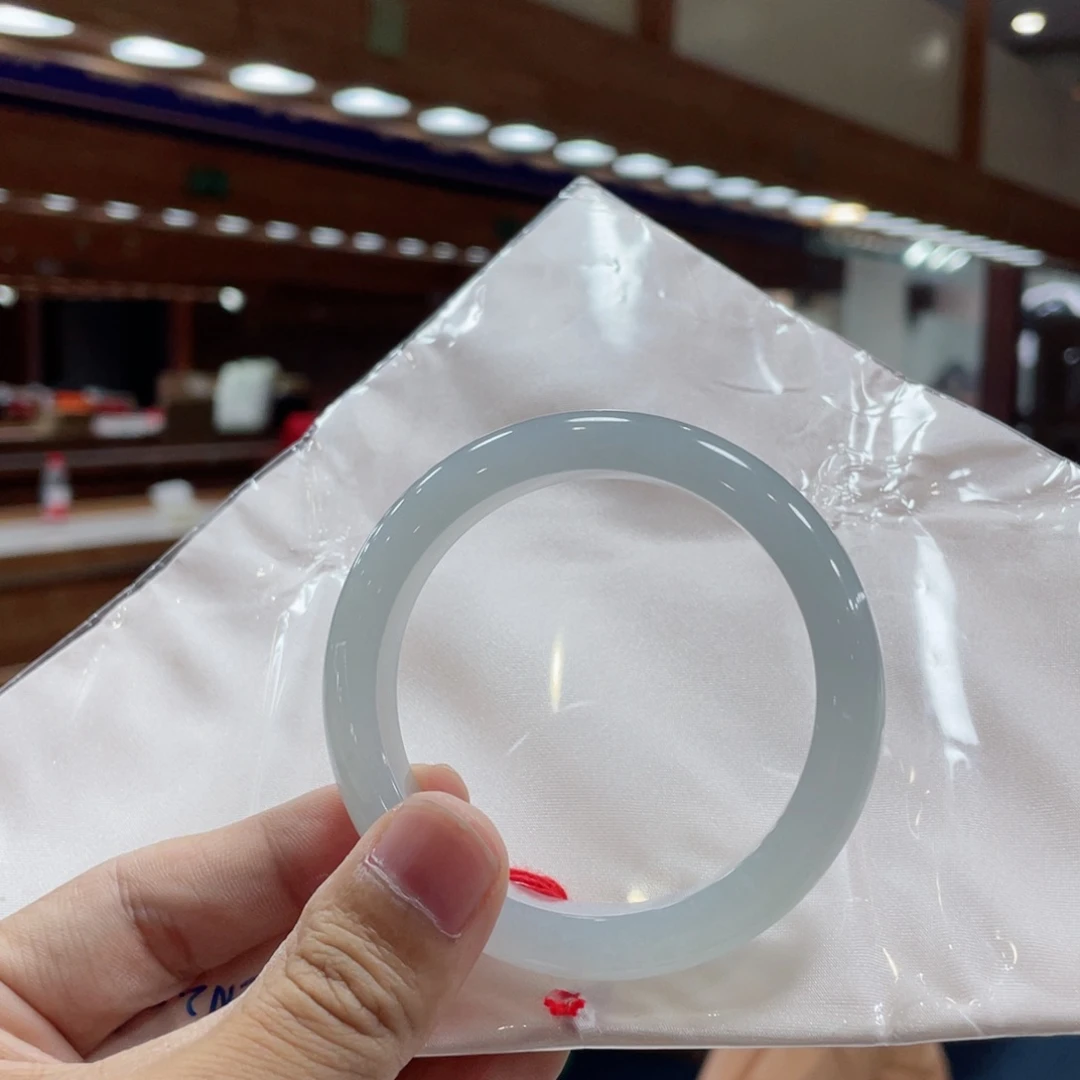 未镶嵌手镯翡翠·翡翠