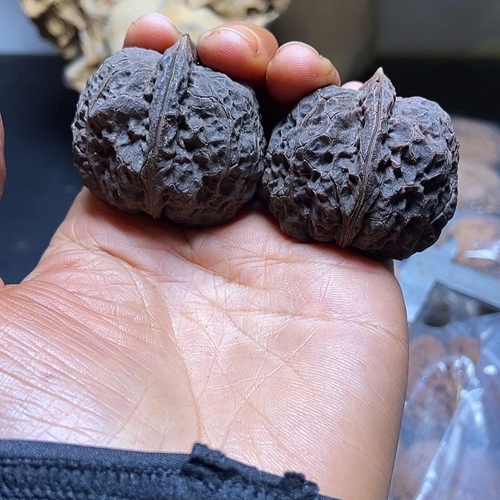 把件文玩核桃云南铁核桃基地61