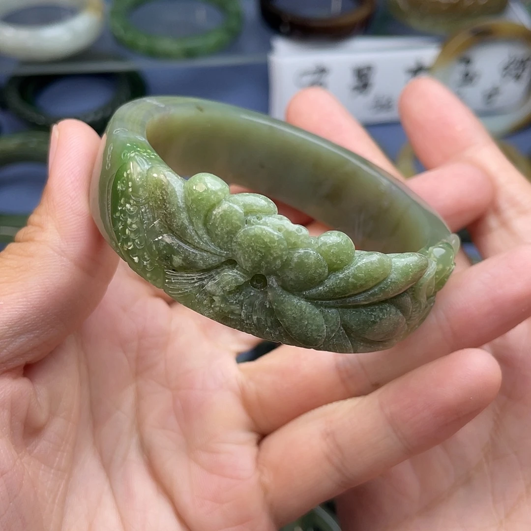 未镶嵌手镯和田玉（青白玉）60mm 特色翠青