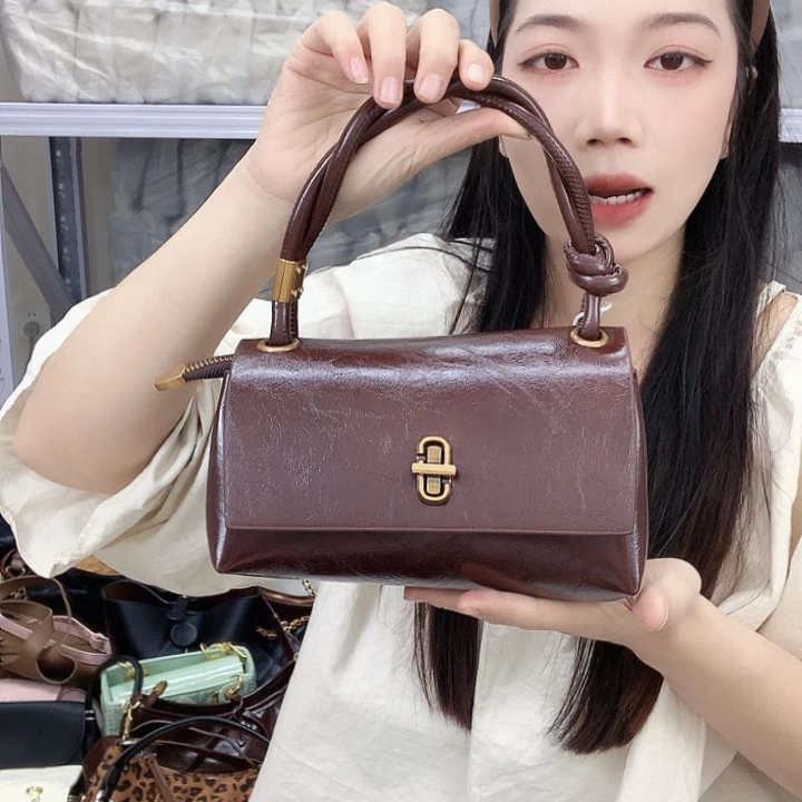 小牛皮（革）牛剖层皮革牛皮（革）