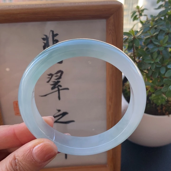 翡翠手镯未镶嵌翡翠手镯56