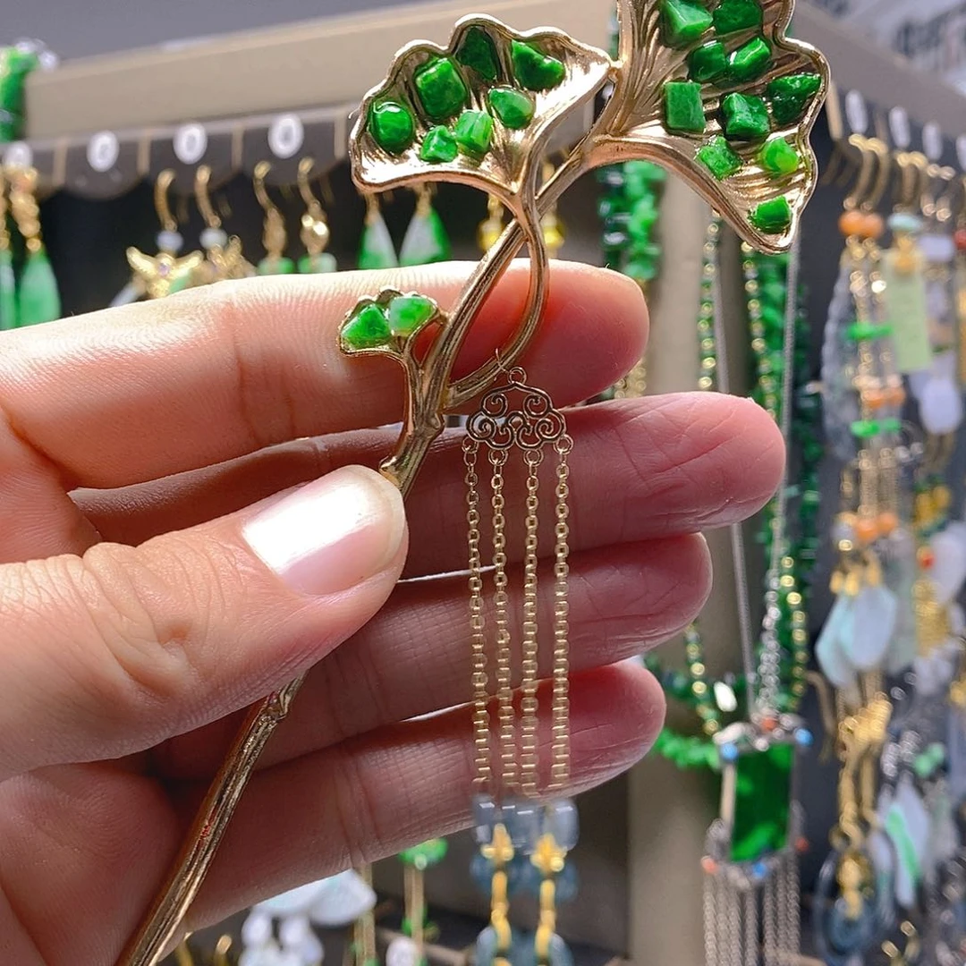 未镶嵌翡翠耳饰翡翠