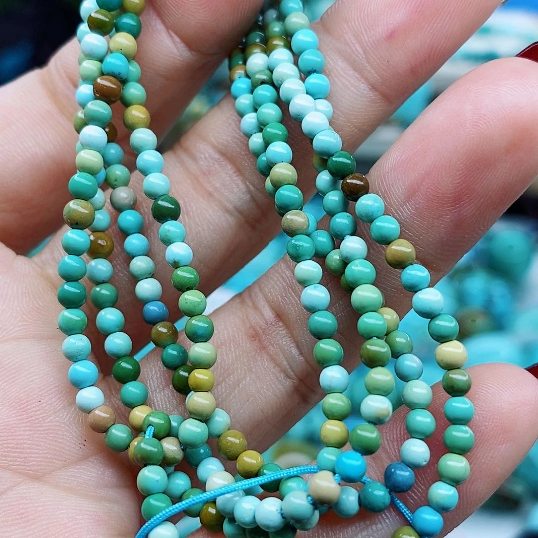 绿松石颈饰未镶嵌