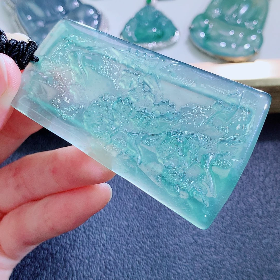 翡翠未镶嵌颈饰翡翠