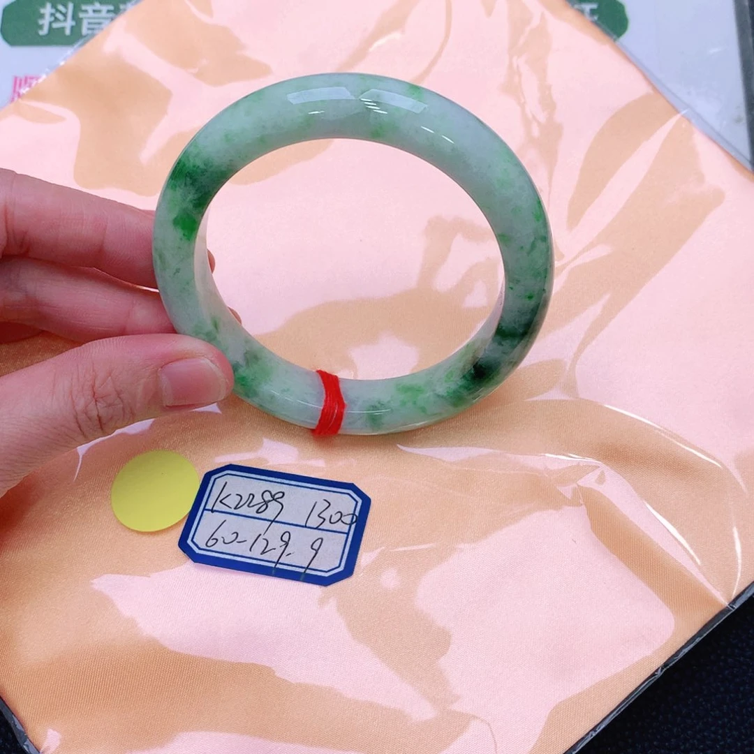 未镶嵌手镯翡翠缅甸翡翠手镯