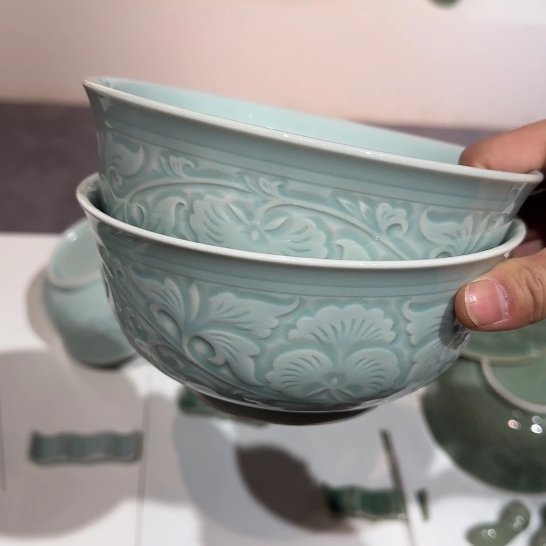 正品天青色 7 英寸牡丹碗 2 只